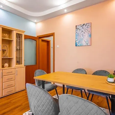Apartment Spacious 3bd Sofia