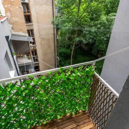 Spacious 3bd Sofia